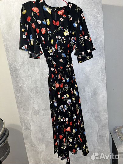 Нарядное платье