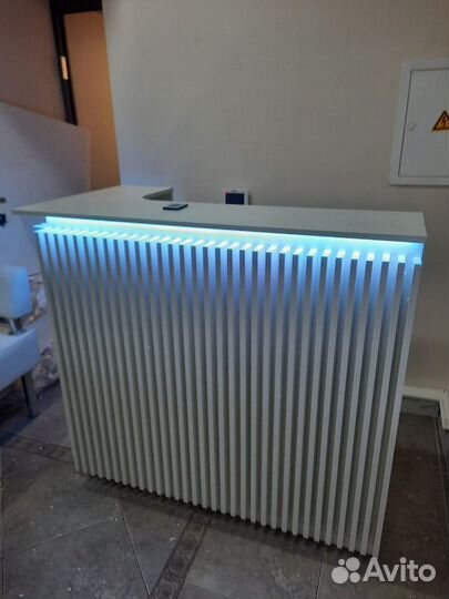 Стойка ресепшн на заказ