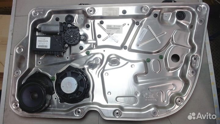 Стеклоподъемник электрический Volkswagen Phaeton