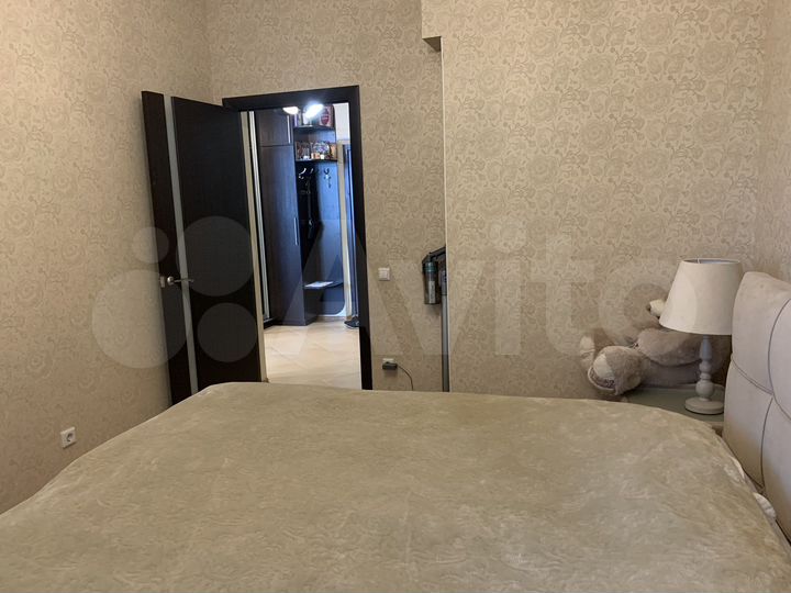 2-к. квартира, 55 м², 13/18 эт.