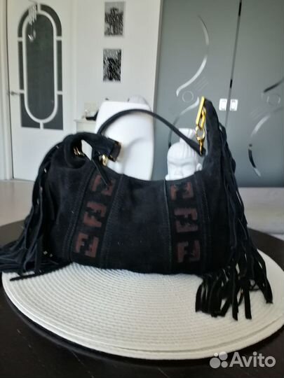 Женская сумка fendi чёрная замшевая