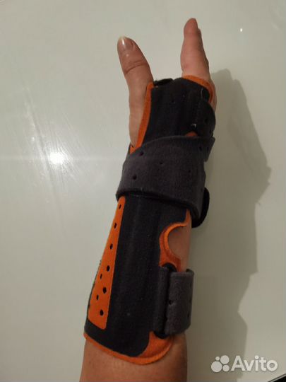 Ортез на лучезапястный сустав