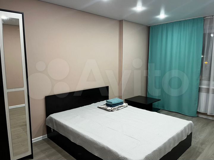 2-к. квартира, 58 м², 4/18 эт.