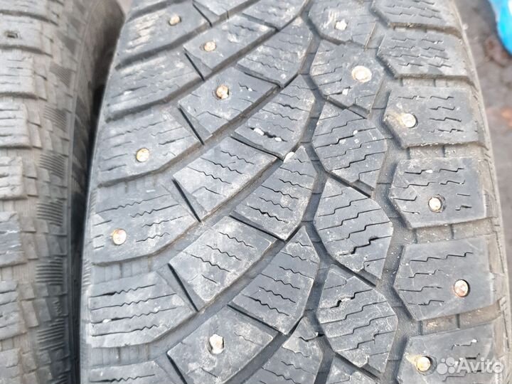 Gislaved Nord Frost 200 SUV 215/70 R16