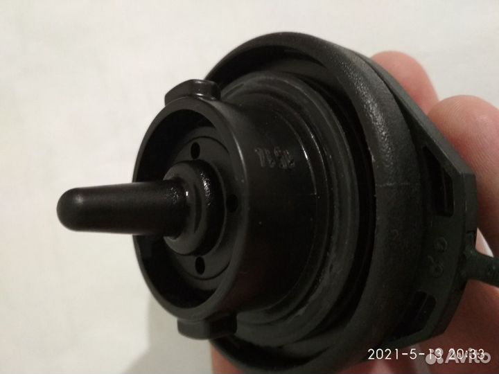 Крышка топливного бака 3аа201553