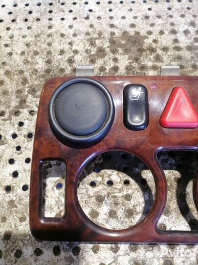 Рамка магнитолы Mercedes-Benz CLK-класс