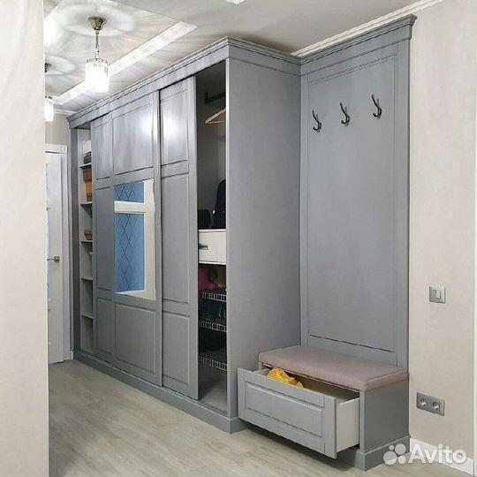 Прихожая по индивидуальному заказу для одежды