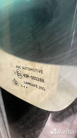 Лобовое стекло Mitsubishi Outlander 3