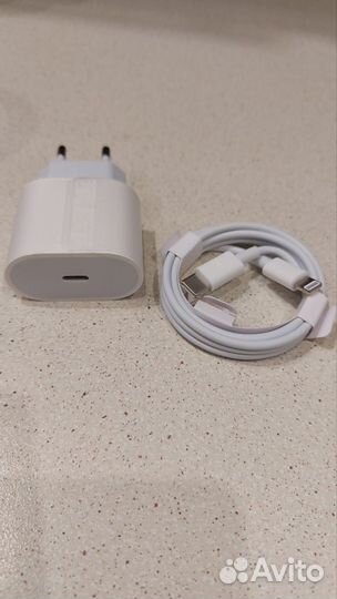 Быстрая зарядка для iPhone 20 W