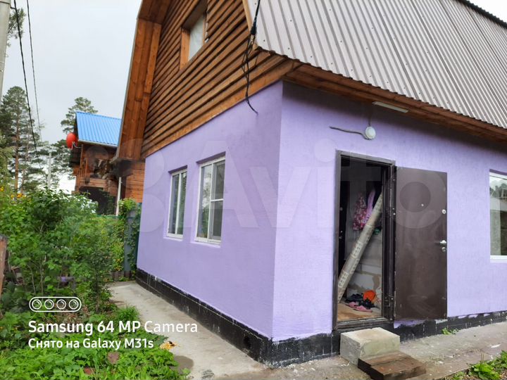 Дом 92,7 м² на участке 4 сот.