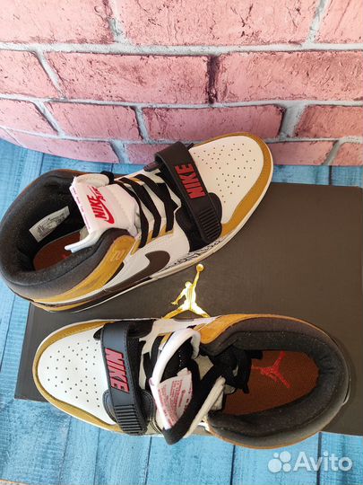 Кроссовки Nike Air Jordan Legacy 312 'Black Cement