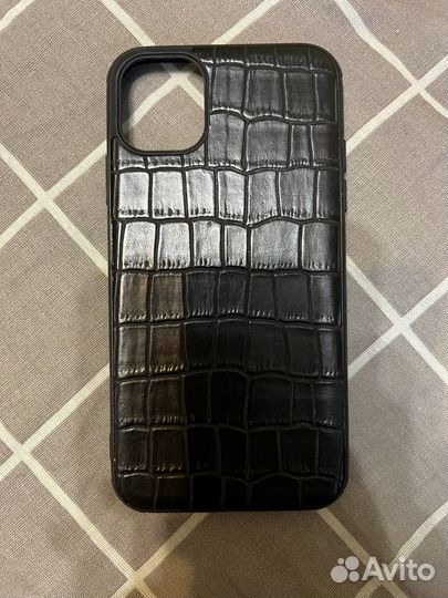 Чехол на iPhone 11