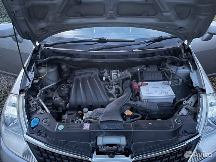 Nissan Tiida 1.5 AT, 2005, 235 000 км