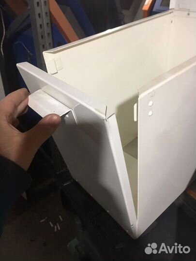 Бокс металлический