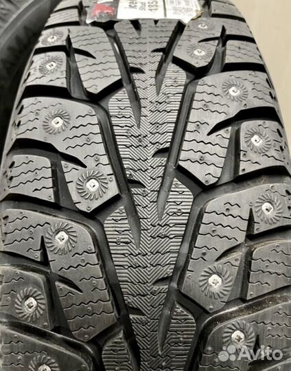 Yokohama Ice Guard Stud IG55 235/65 R17 108T