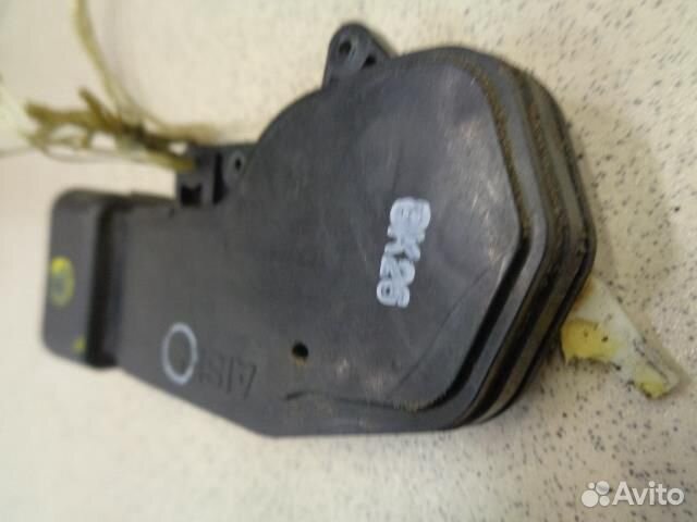 Активатор замка двери передней правой Toyota Chas