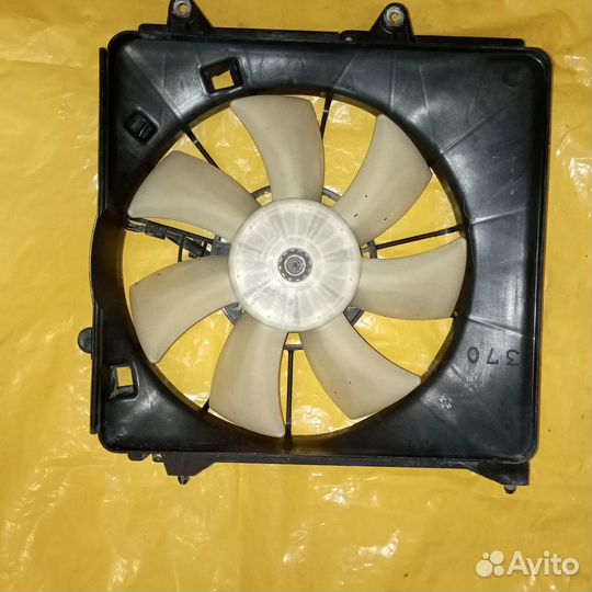 Диффузор Honda Fit 2008 38615RB1J51 GE