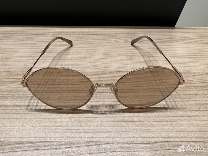 Солнцезащитные очки max mara