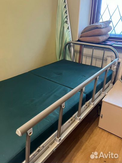 Медицинская кровать для лежачих больных