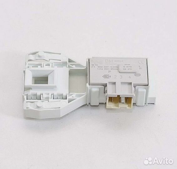 Устройство блокировки люка