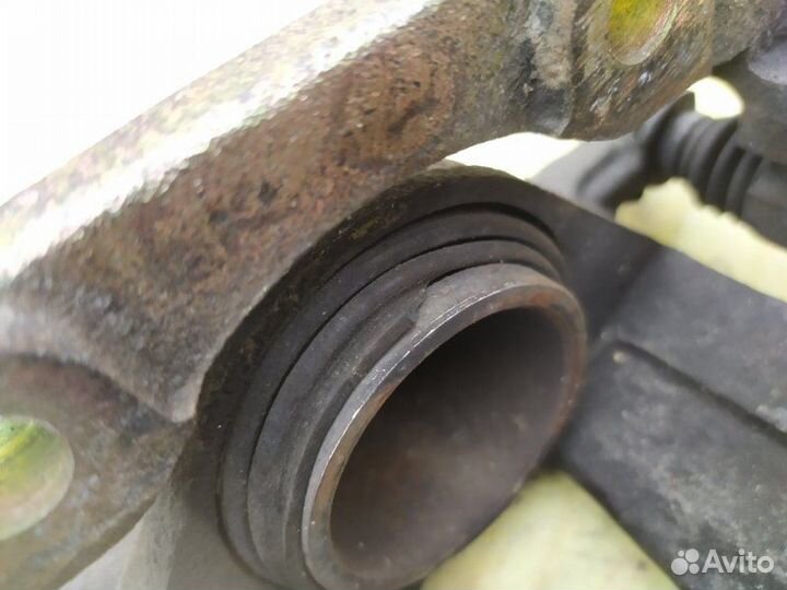 Суппорт передний левый Daewoo Nexia sedan 1.5 2005