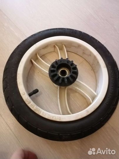 Запасное колесо к коляске