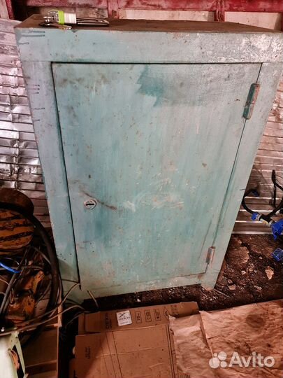 Сейф металлический СССР шкаф