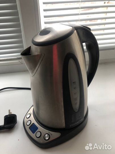 Чайник электрический Polaris