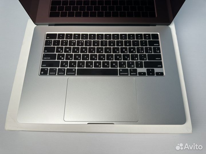 MacBook Air 15 2024 M3/16/512Gb Silver, 12 циклов