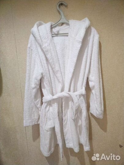 Белый махровый халат
