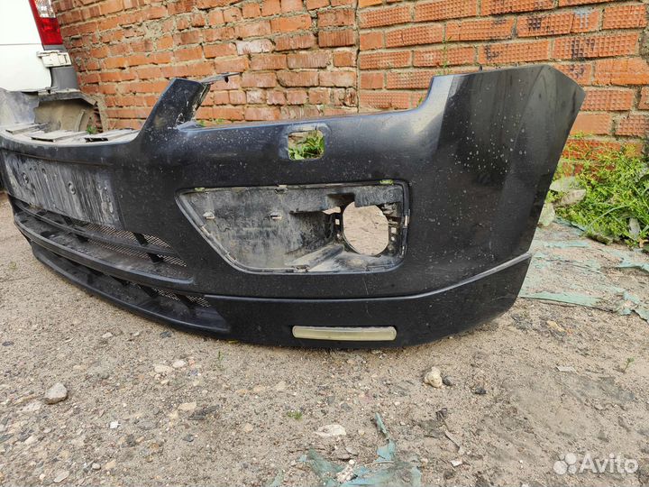 Бампер передний Форд фокус 2 дорест