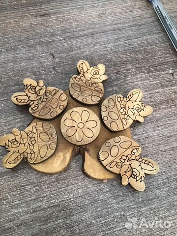 Подставка из дерева можевельник для горячего