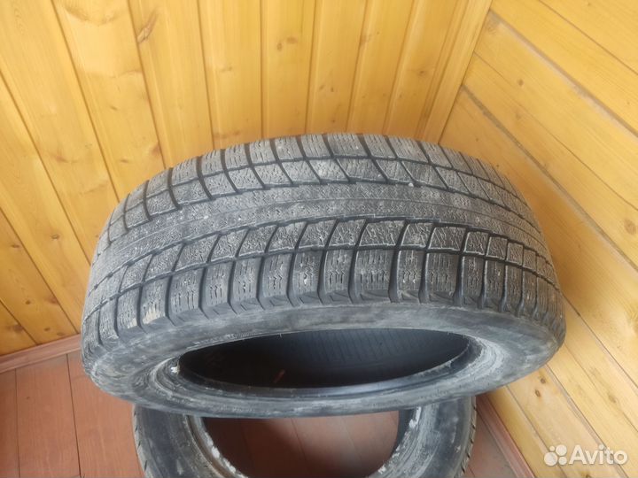 Triangle TA01 225/60 R17