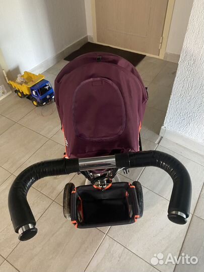 Велосипед трехколесный с ручкой