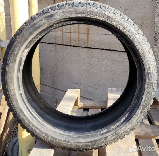 Michelin X-Ice North 4 255/35 R19 96H