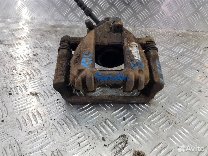 Суппорт задний правый Мерседес Sprinter (906)