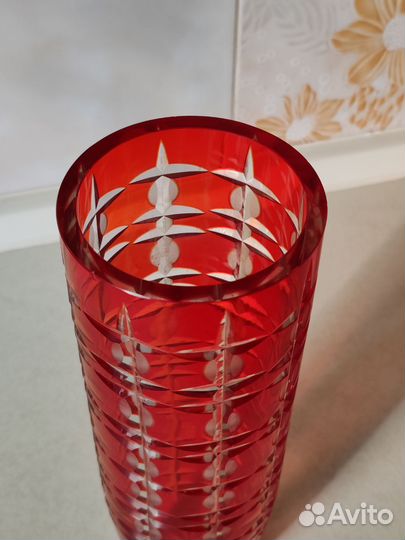 Вазы цветное стекло и хрусталь