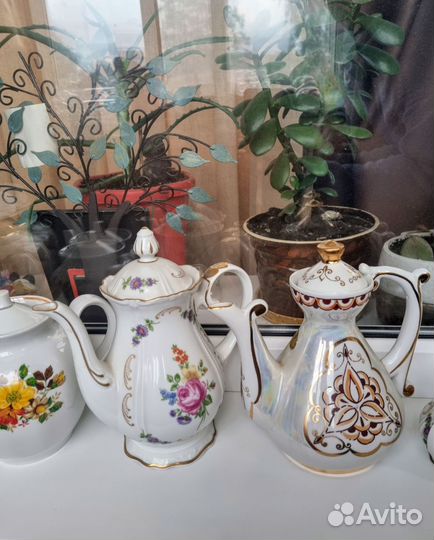 Чайные сервизы СССР и ГДР, блюдца, чашки, заварник