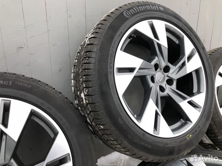 Оригинальные колеса на Audi Q7 4M / Etron R20