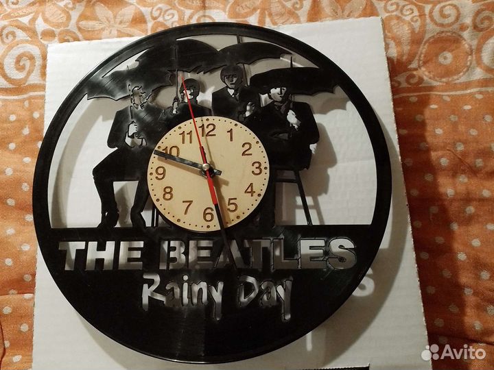 Часы настенные