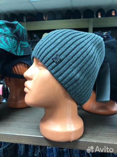 Шапка новая без подворота