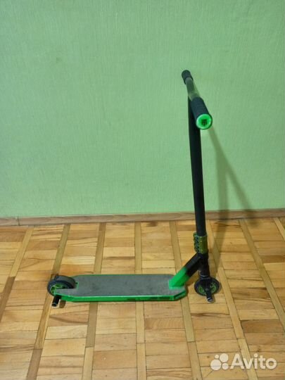 Трюковой самокат mongoose