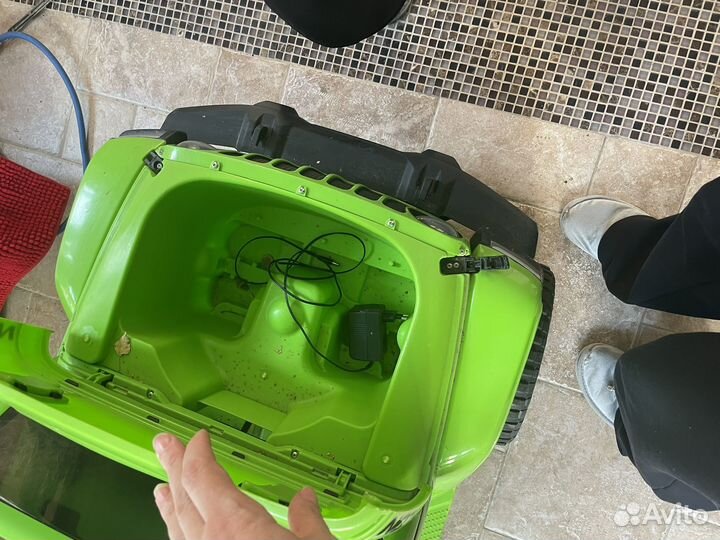 Детский электромобиль бу