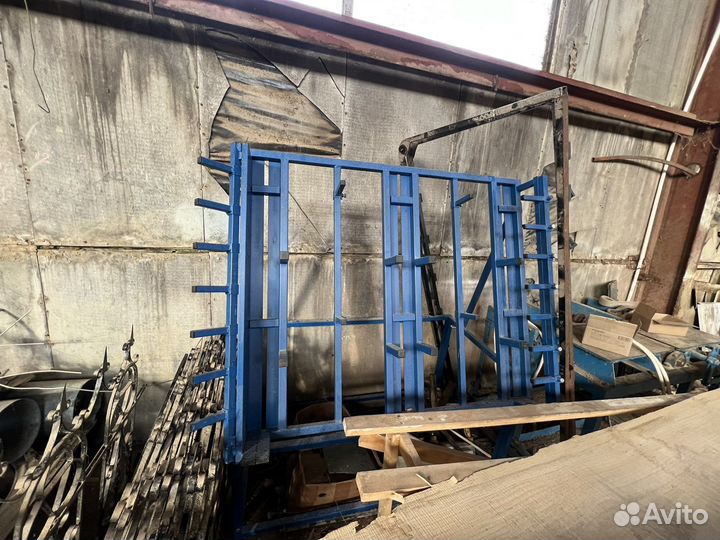 Кондуктор для поддонов