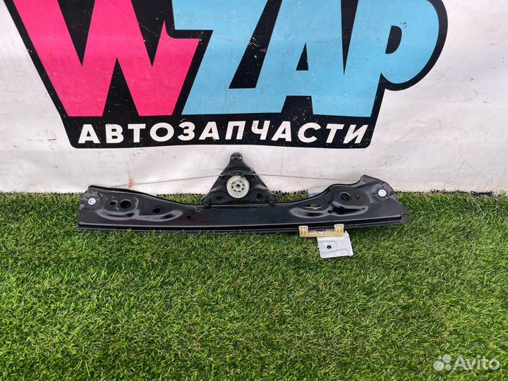 Стеклоподъемник задний правый Alfa Romeo Giulia