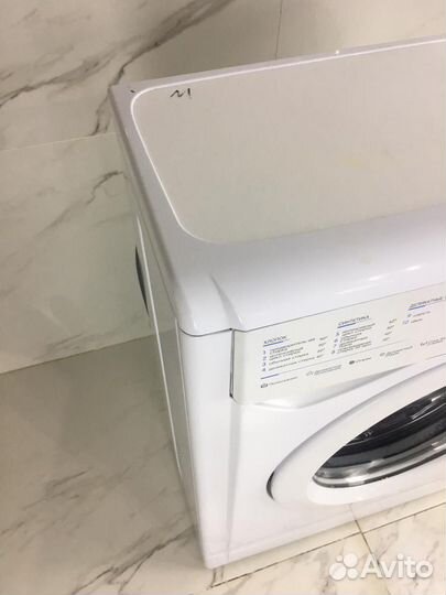 Стиральная машина бу Indesit WIU81