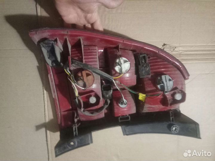 Фонарь задний Kia Sportage 2 левый, правый