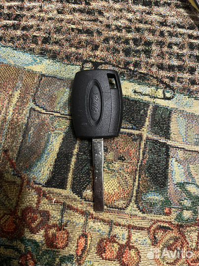 Ключ с чипом Ford Focus 2