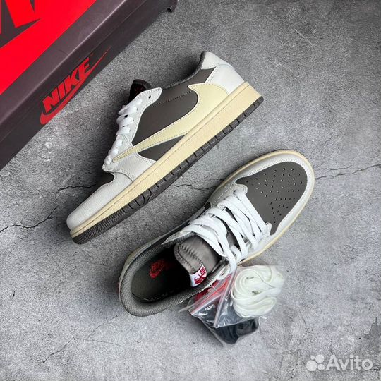 Nike air jordan 1 low X Travis Scott