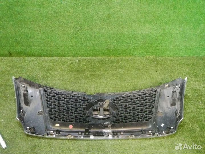 Решетка радиатора с камерой Nissan Pathfinder 4 R5